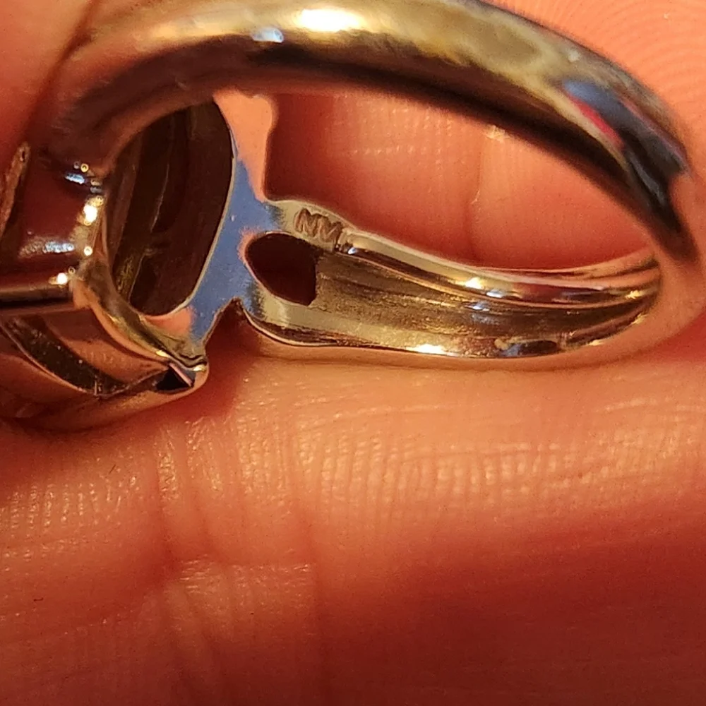 Elegant Avon Silver & Yellow Gemstone Ring W/ Floral Accent - Picture 6 of 6